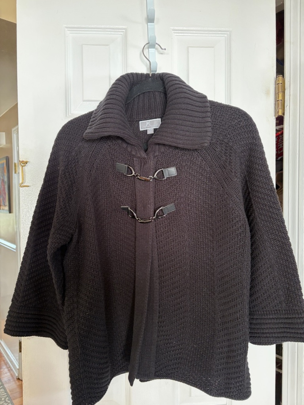 Classic Toggle-Front Women's Sweater Jacket - Black